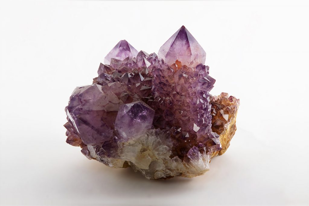 財運 愛情 愛情運 紫水晶 運勢 2022年運勢 水晶石 amethyst 水晶手鍊