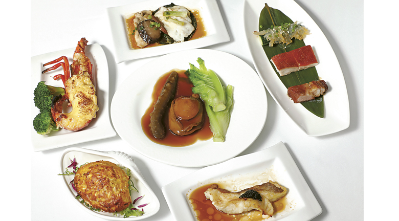 阿一海景飯店為年初二維港煙花匯演特別推出特色套餐，為食客提供享受口福與眼福的雙重享受。