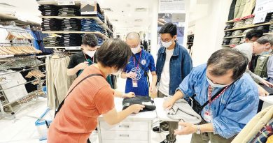 學員在連鎖時裝店接受訓練及實習