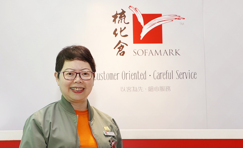 Joanna店長經營梳化生意多年，對於選購梳化十分有心得。