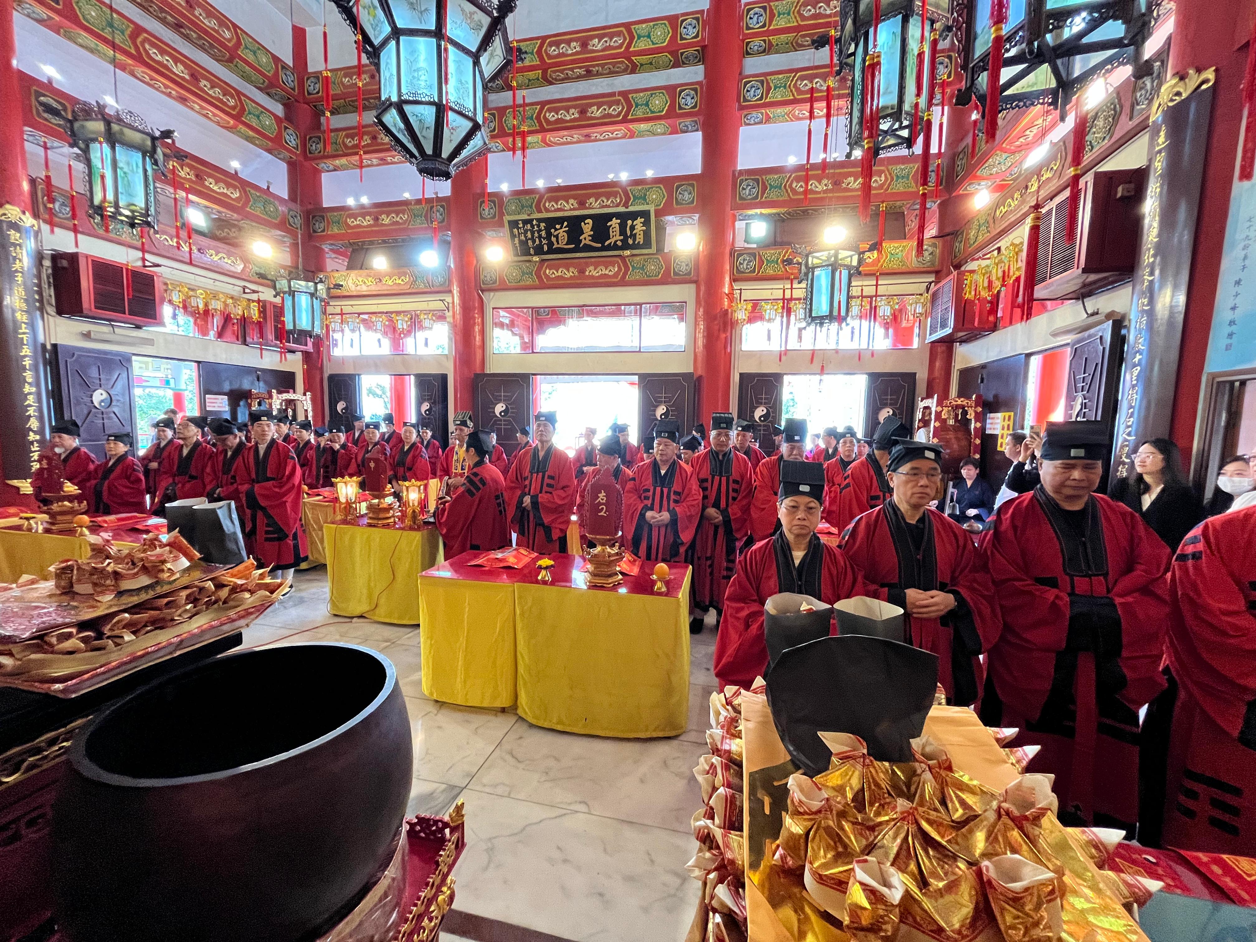 法會中設有祈福儀式，為大埔宏福苑居民祈福
