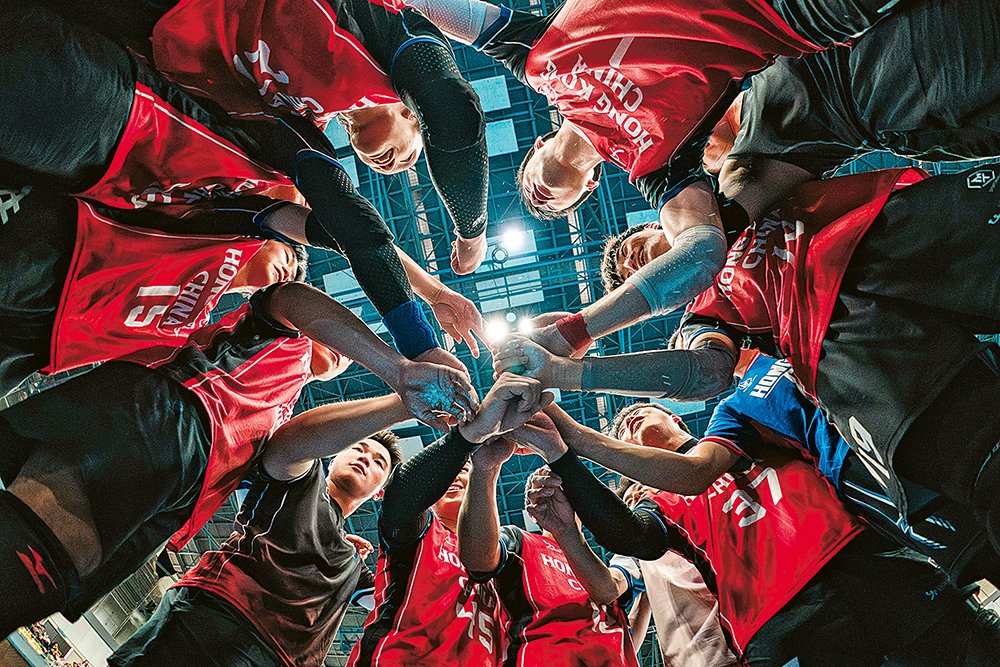 港隊團結一致，隊員即使要兼顧學業或事業，每周亦風雨不改堅持訓練。