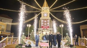 愉景灣舉行盛大的聖誕亮燈儀式，誠邀市民留港歡度佳節。