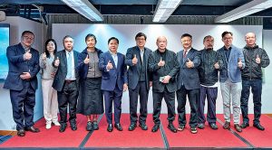 眾嘉賓及專家講者主持活動開幕儀式