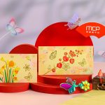 「繁花舞蝶利是封」、「花飛蝶舞」花鈕工藝胸針及利是封套裝