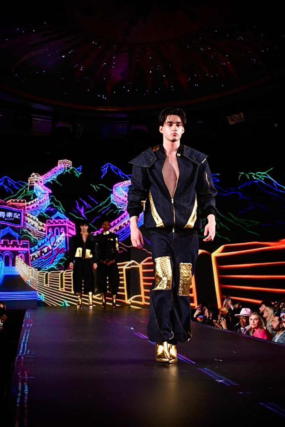 「尋秦記電影」男裝新派華服紐約時裝周首發