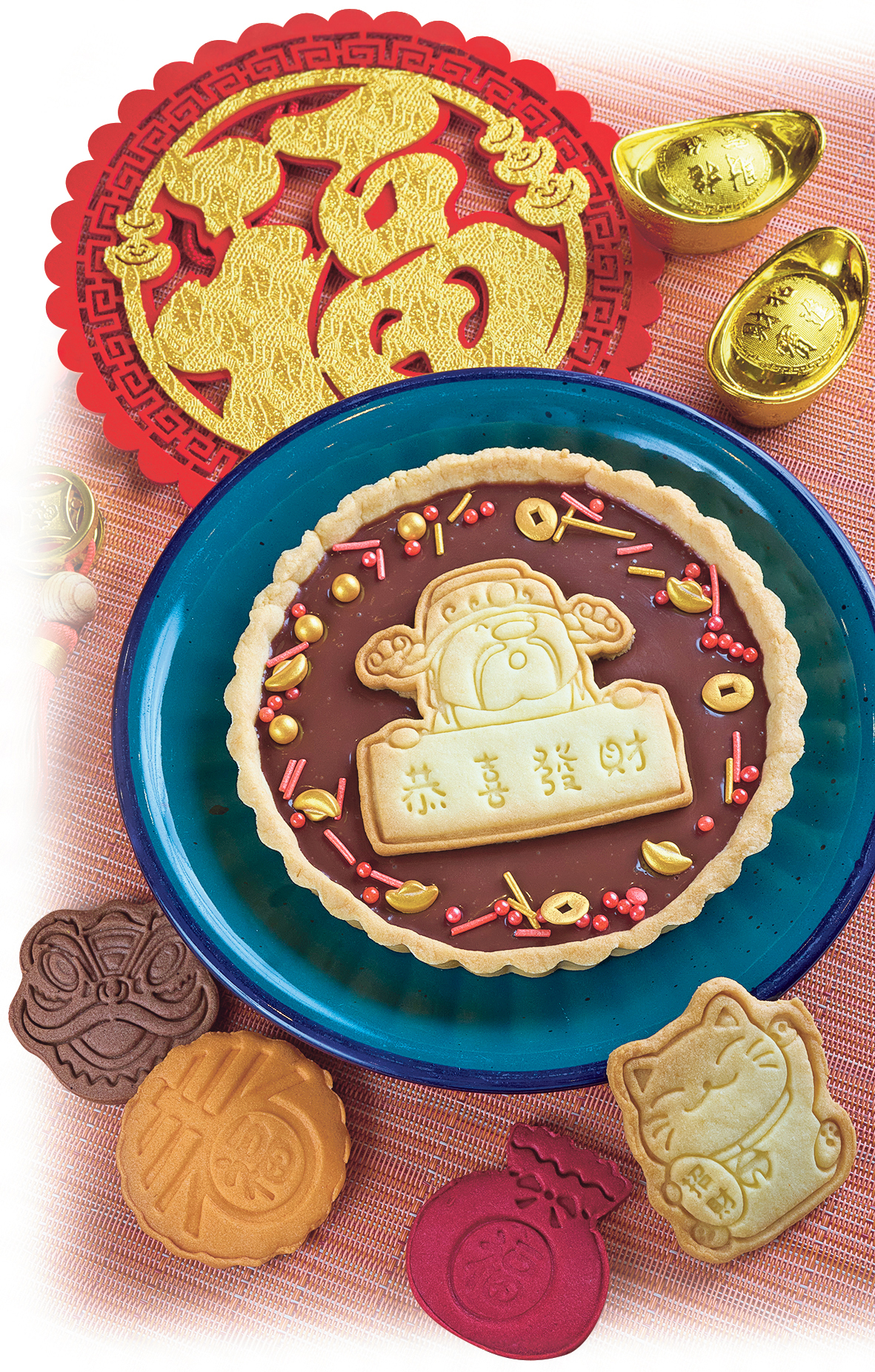 「故事繪本烹飪班：新春特濃朱古力撻」（小廚師班），讓孩子從繪本到烹飪，親手製作和設計自己最喜愛的賀年甜點。