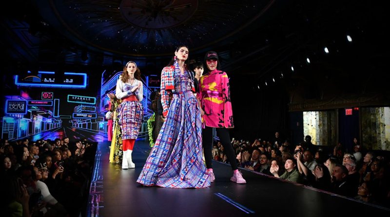 SPARKLE by KAREN CHAN x「尋秦記電影」聯乘第二擊 「尋秦記電影」系列男裝新派華服 NYFW紐約時裝周首發