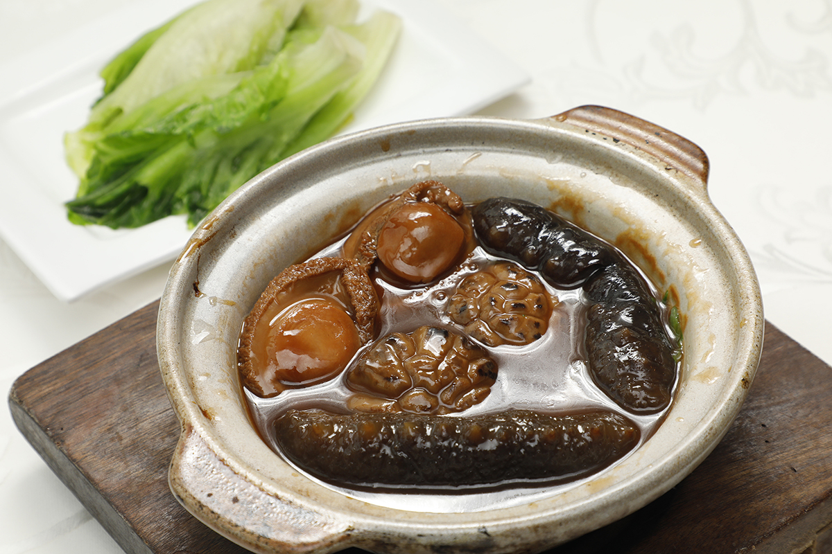 食客可以按口味加配原隻南非鮑魚