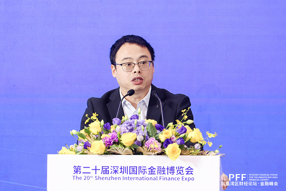 華為技術有限公司金融系統部CTO鄭俊發表主旨演講