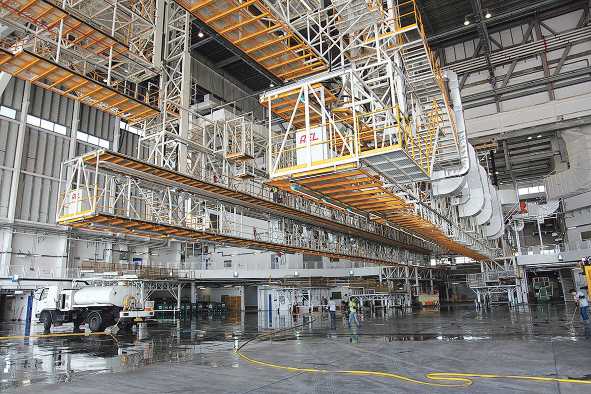 2009-設計及興建飛機維修平台系統