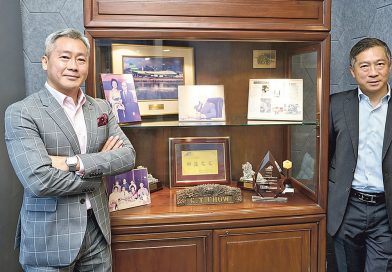 聯誼工程踏入65周年，兩位聯席主席周治榮（左）及周治偉展望，企業繼續凝聚專家工程師團隊，成為本地跨專業工程整合專家。