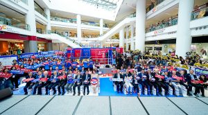 香港中華基督教青年會於奧海城隆重舉行「YMCA 125周年會慶啟動禮暨『籃住你』同行嘉年華」，藉此揭開全年慶祝活動序幕。